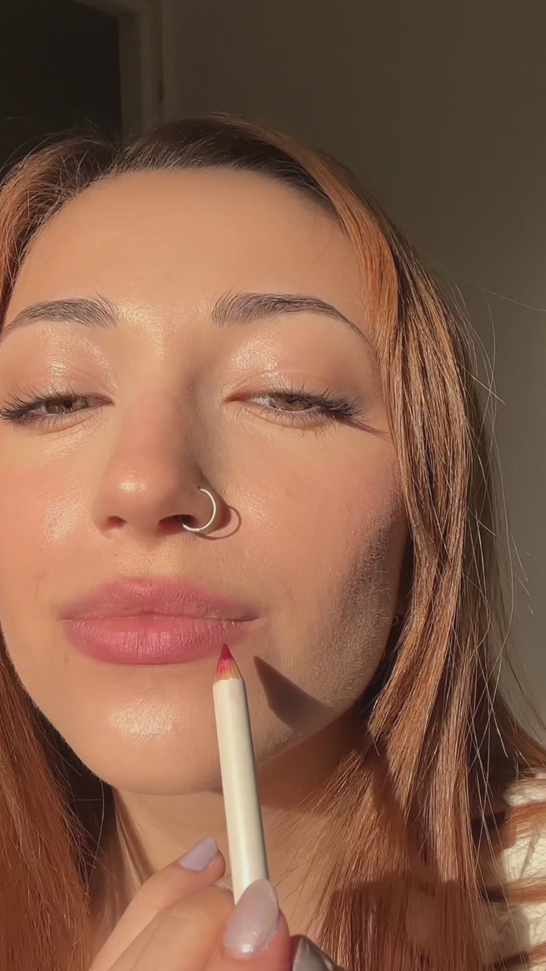Load video: Pouts Lip Liner
