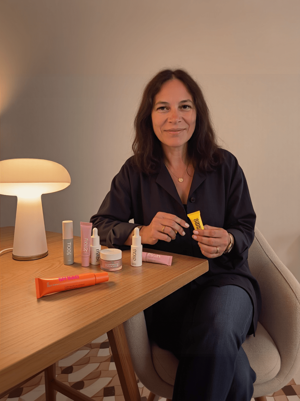 Behind Pouts: UK Lip Care Brand for Professional Women - Pouts