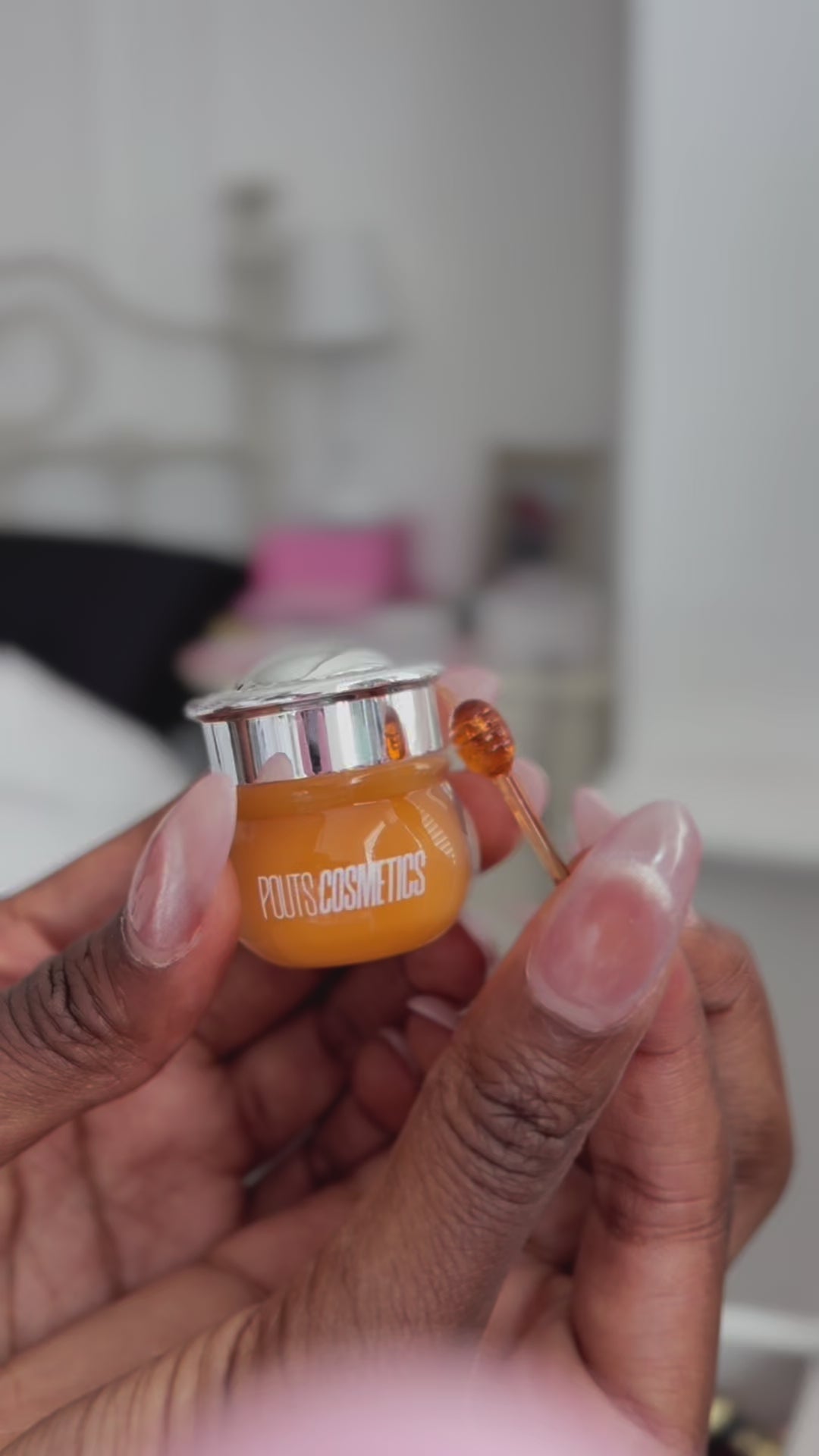 Load video: Fruity Fresh Lip Mask (10g. 0.35oz) Travel Size - Day &amp; Overnight